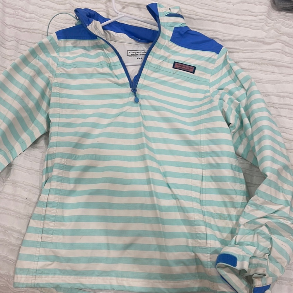 Vineyard vines windbreaker